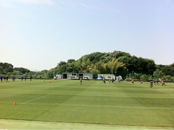 2012/05/27 秋葉の森総合公園サッカー場着