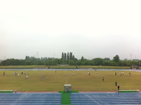 2012/06/03 しらこばと運動公園競技場着