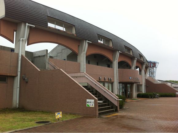 2012/06/03 しらこばと運動公園競技場着