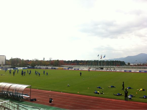 2012/11/03 SAGAWA SHIGA FC SGホールディングス守山陸上競技場着