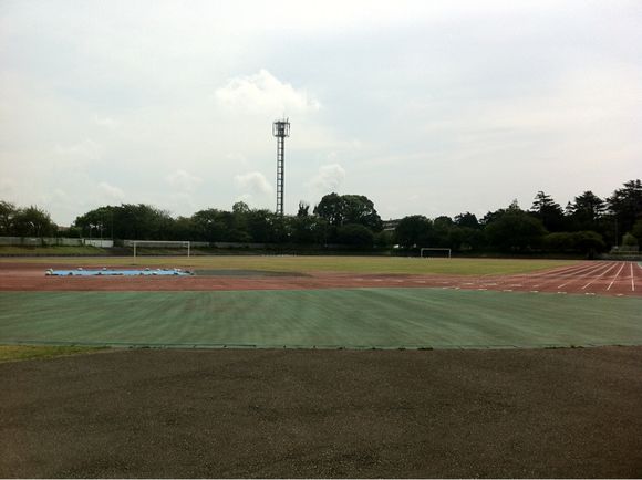 2013/08/17 神奈川県立体育センター陸上競技場着、のハズがローン